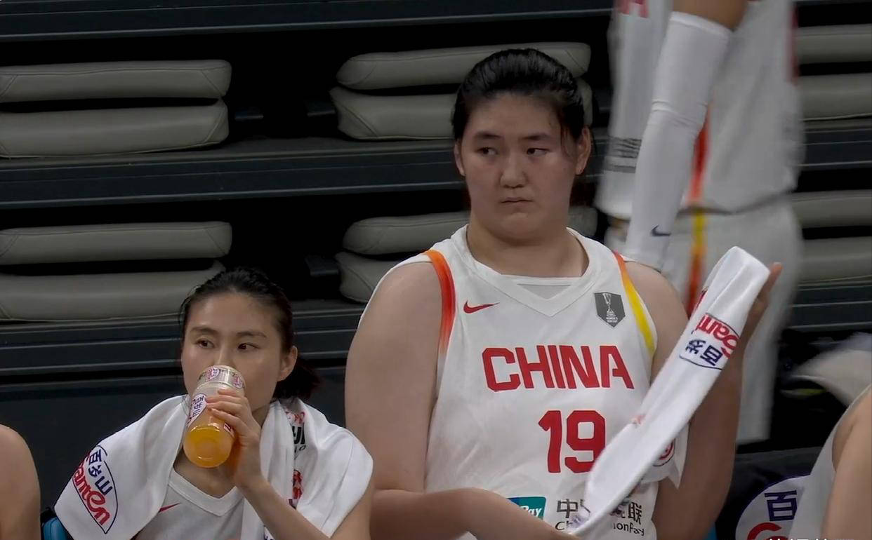 八戒体育-亚洲杯-张子宇11分钟13分女篮胜印尼51分(女子篮球14 决赛 印尼对中国)