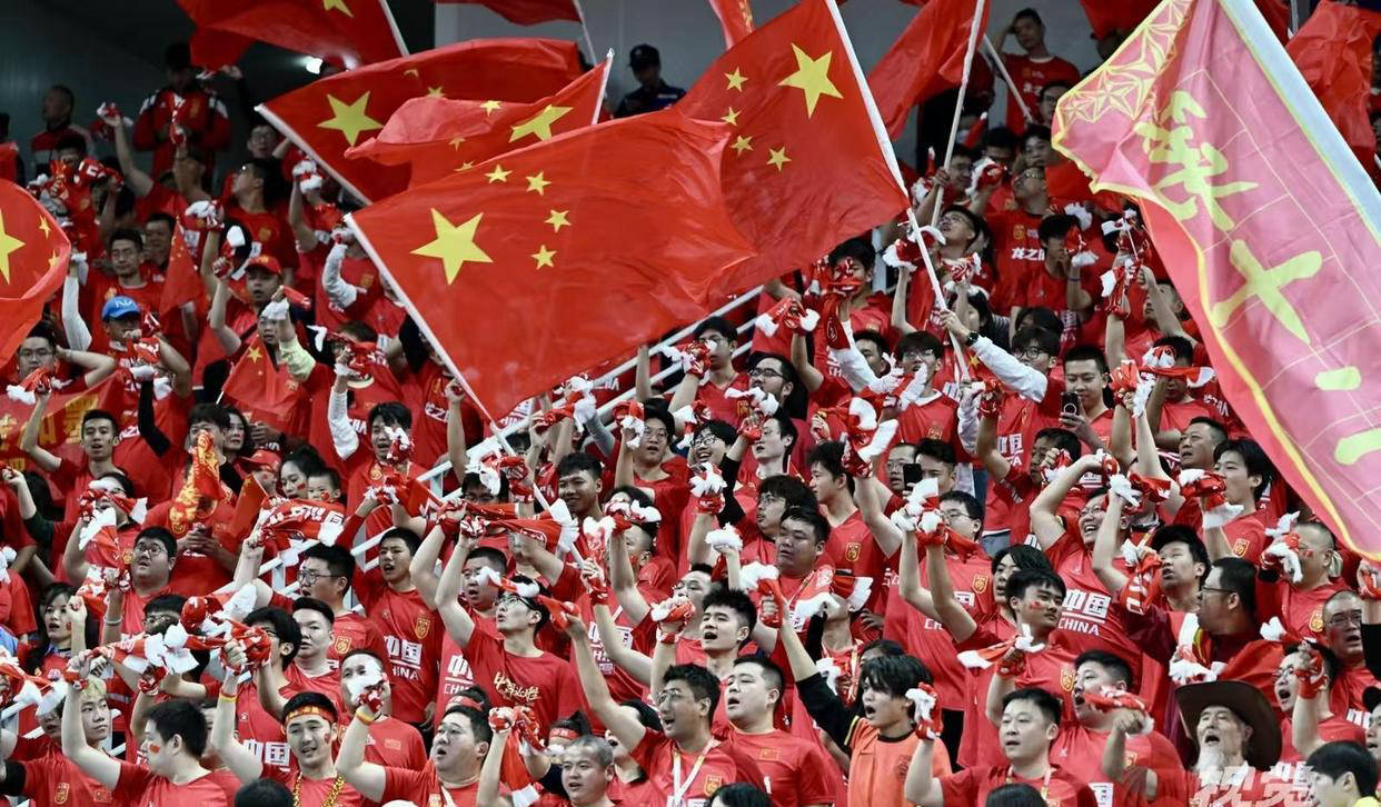 国际足球比赛现场回顾，中国队实力获得认可(国际足球比赛的比赛时间)